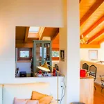 Grabbia 12 By Design Apartment