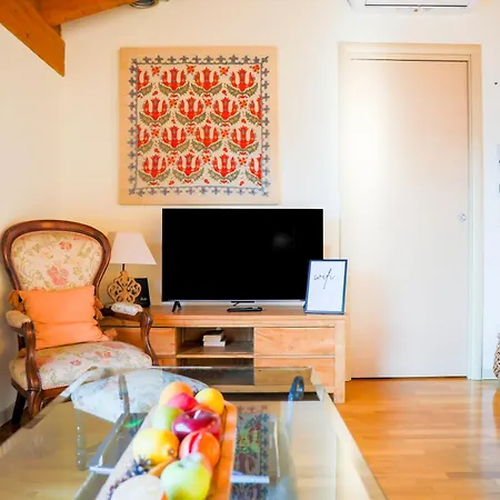 Grabbia 12 By Design Apartman