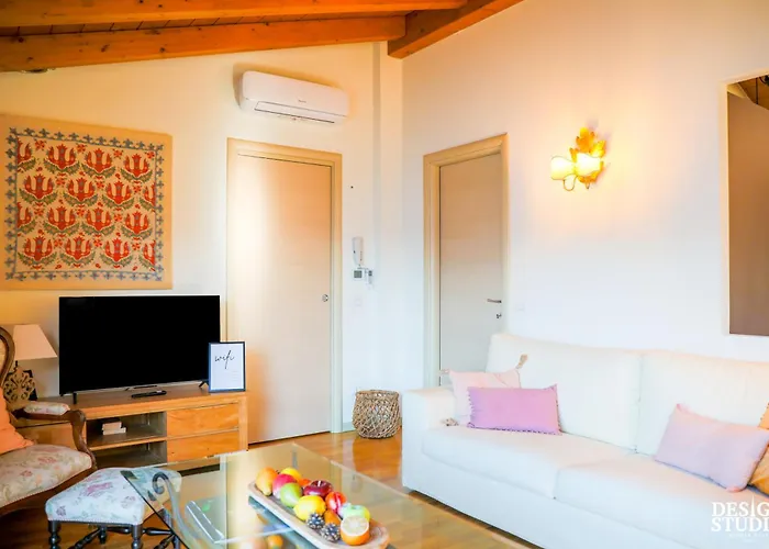 Grabbia 12 By Design